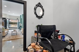 7185 Manchester Rd, Maplewood, MO for lease Interior Photo- Image 2 of 2