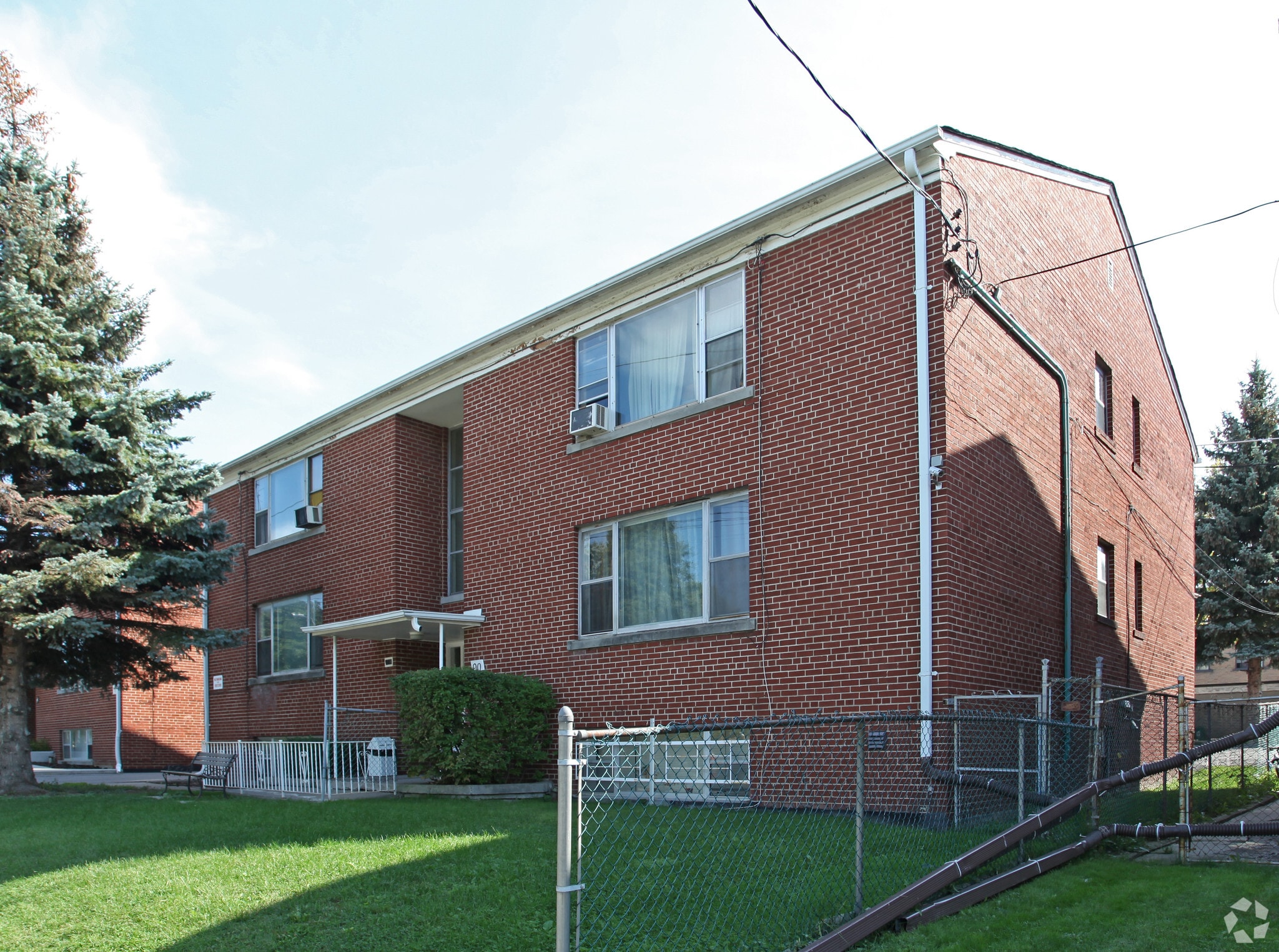 90 Trethewey Dr, Toronto, ON for sale Primary Photo- Image 1 of 3
