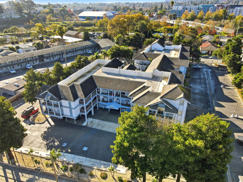 600 Riverside Ave, Santa Cruz, CA à vendre - Aérien - Image 3 de 80