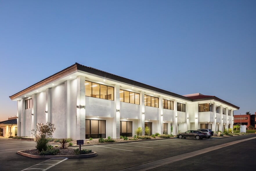 5055 Avenida Encinas, Carlsbad, CA for sale - Building Photo - Image 2 of 14