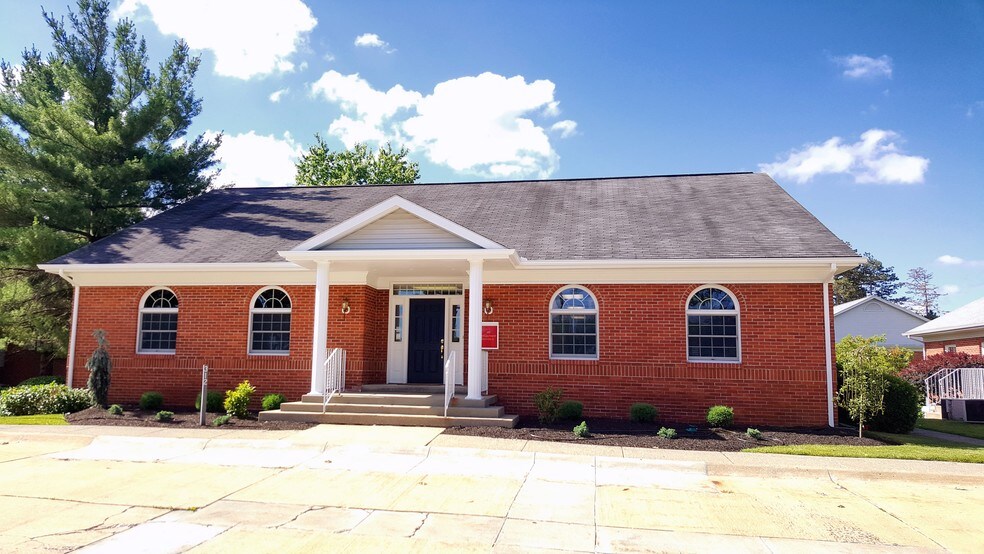 312 N Cleveland Massillon Rd, Akron, OH à louer - Photo principale - Image 1 de 24