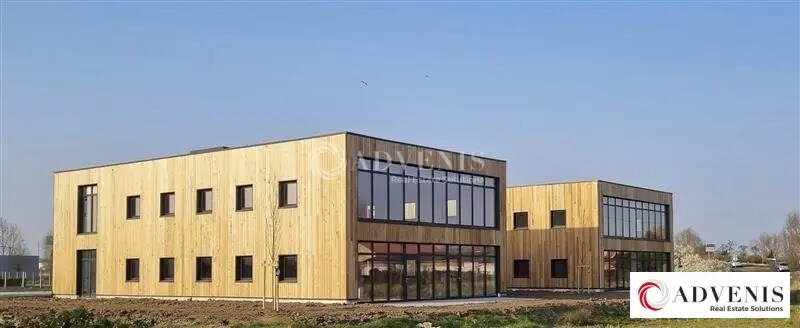 Office in Bailleul for lease Building Photo- Image 1 of 6