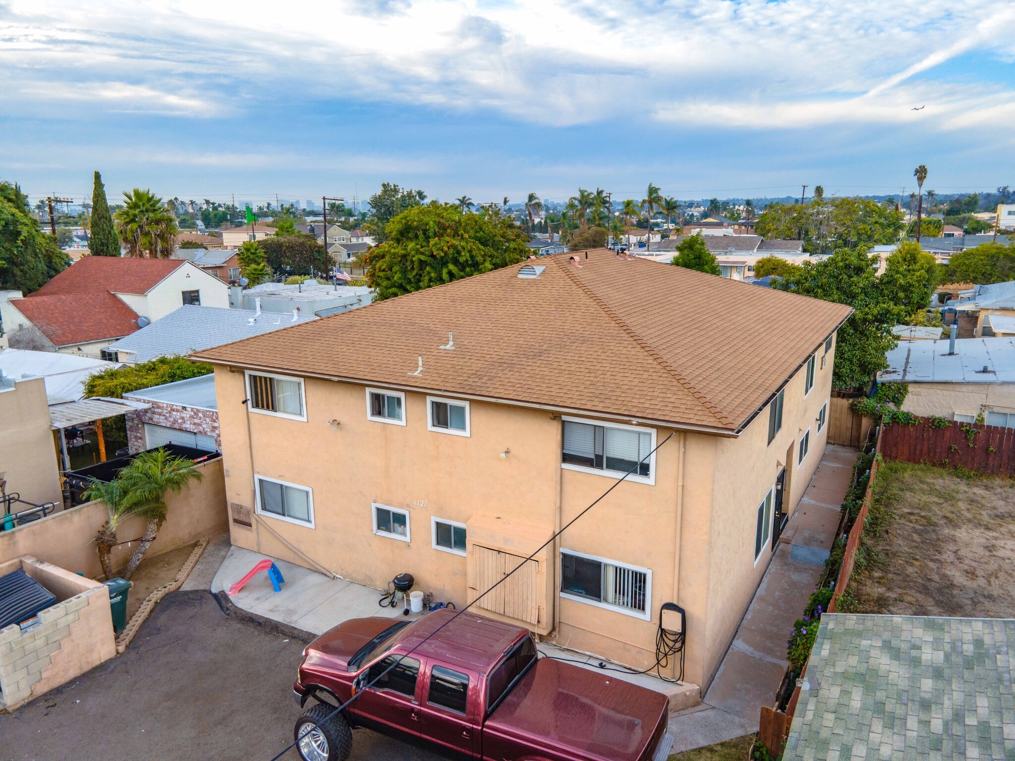 1121 E 6th St, National City, CA for sale Primary Photo- Image 1 of 17