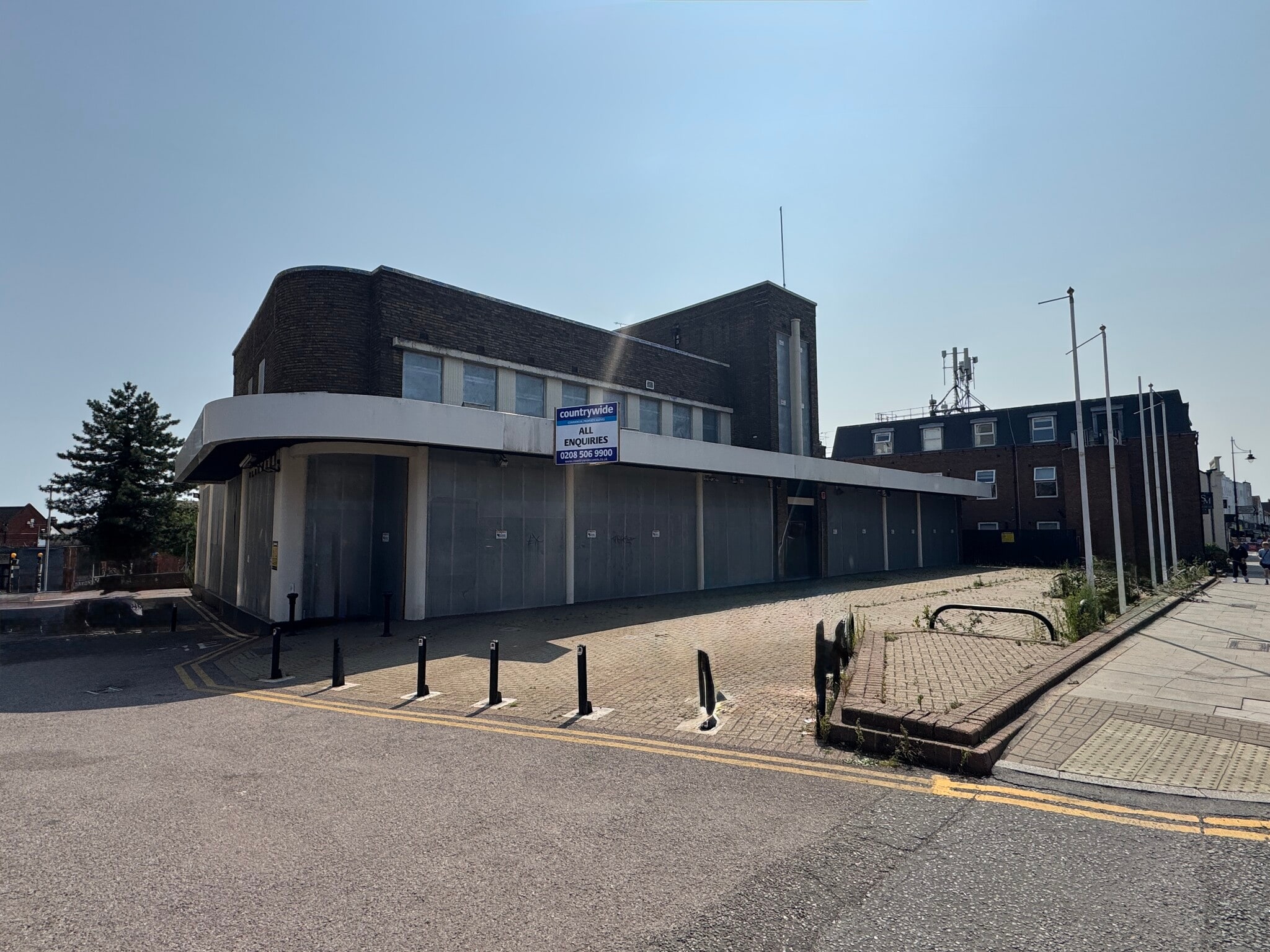 50-56 High Rd, London for lease Primary Photo- Image 1 of 12