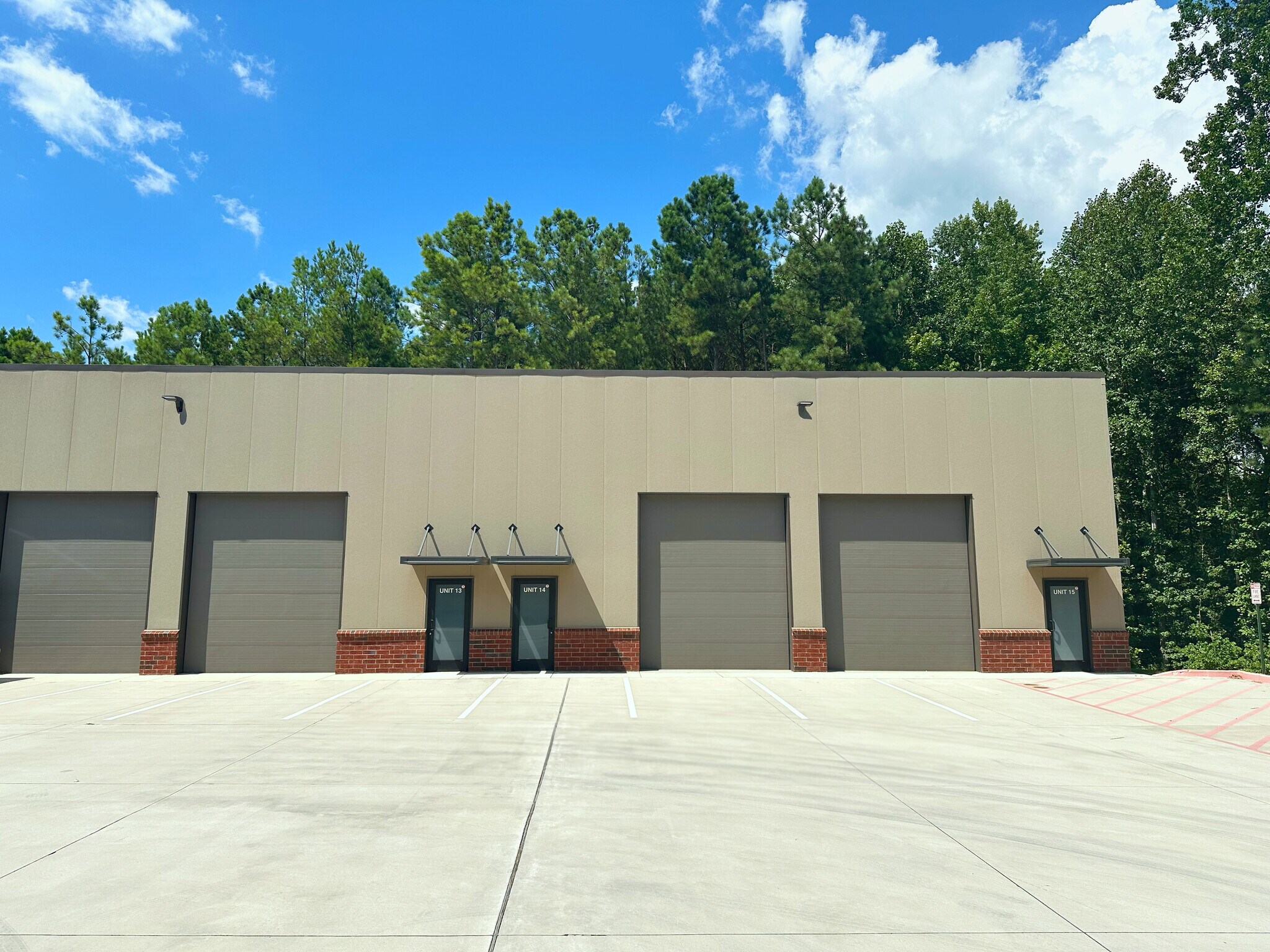 5720-5724 N Commerce Ct, Alpharetta, GA à vendre Photo du bâtiment- Image 1 de 7