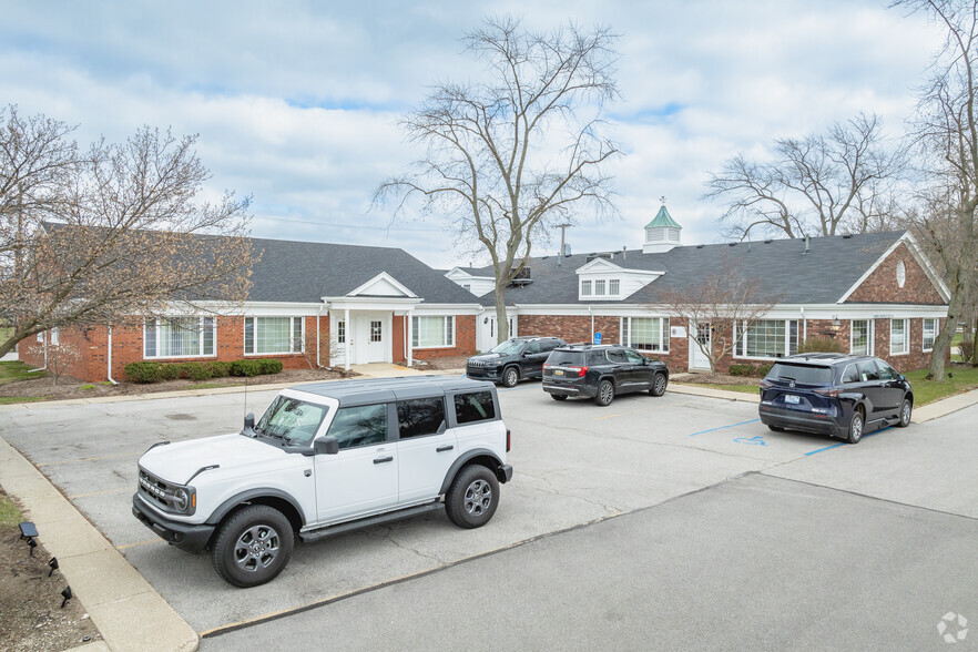 5800 Monroe St, Sylvania, OH à vendre - Photo principale - Image 1 de 1