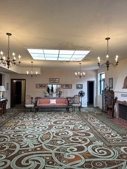 1216 Cave St, La Jolla, CA à vendre - Photo du bâtiment - Image 2 de 5
