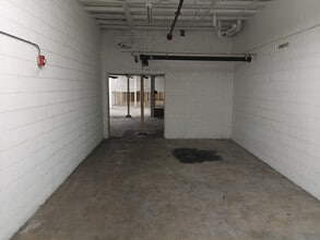 1205 NE 163rd St, North Miami Beach, FL for lease Building Photo- Image 2 of 6
