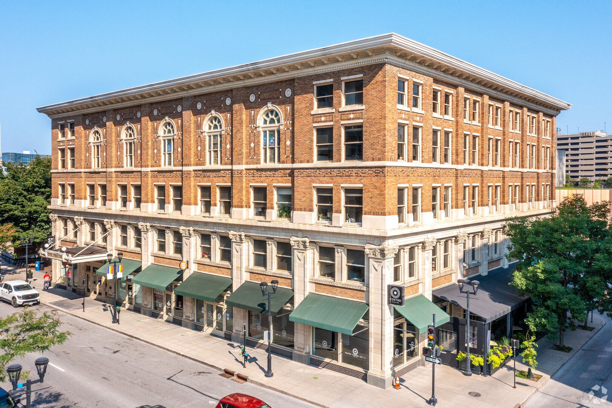 1011 Locust St, Des Moines, IA à louer Photo du bâtiment- Image 1 de 6