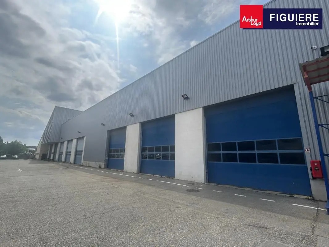 Office in Aix-en-Provence for lease Building Photo- Image 1 of 11