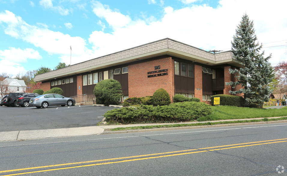 190 Greenbrook Rd, North Plainfield, NJ for lease - Building Photo - Image 2 of 5