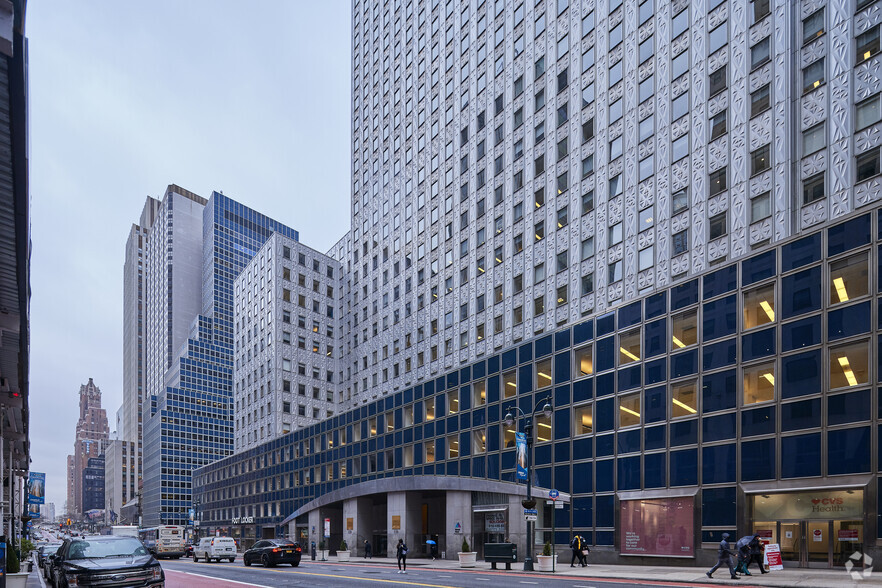 150 E 42nd St, New York, NY for lease - Building Photo - Image 1 of 4