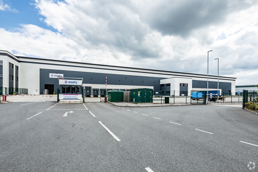 Great Bank Rd, Bolton for lease - Building Photo - Image 2 of 9