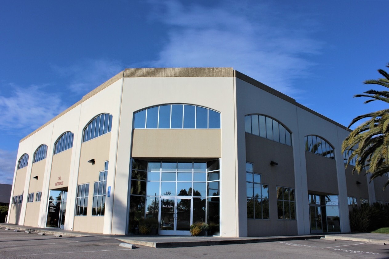 195 Aviation Way, Watsonville, CA for lease Building Photo- Image 1 of 8