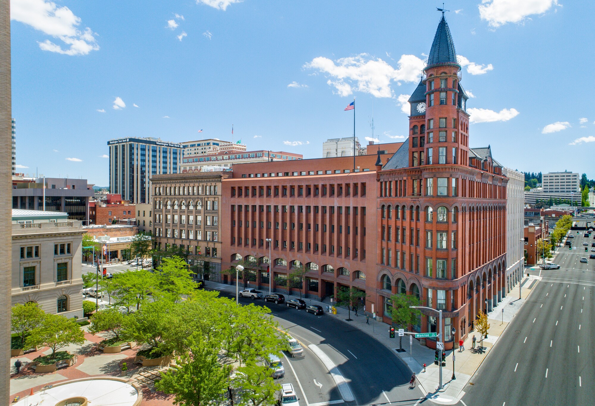 925-999 W Riverside Ave, Spokane, WA à louer Photo du bâtiment- Image 1 de 11