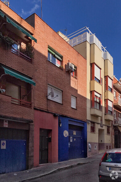 Calle De Sierra Molina, 31, Madrid, Madrid for sale - Building Photo - Image 2 of 2