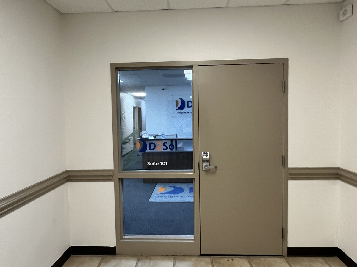 5920 S Miami Blvd, Morrisville, NC 27560 - Unité 101 - - Photo intérieure - Image 1 of 7