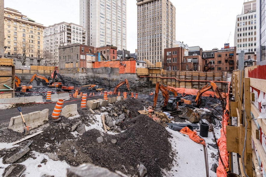 1518 Rue Sherbrooke O, Montréal, QC à louer - Photo du bâtiment - Image 3 de 7