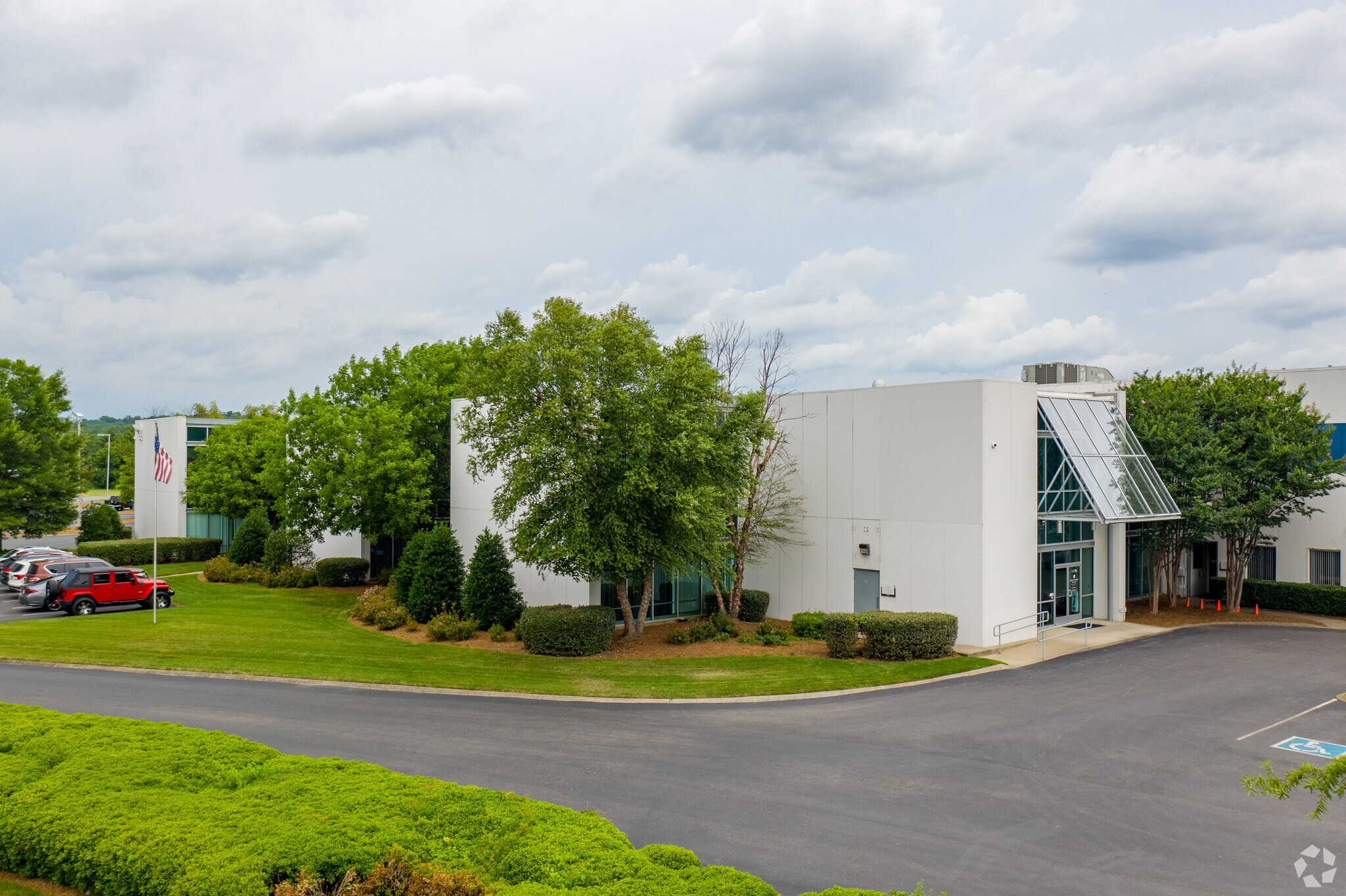 245 Great Circle Rd, Nashville, TN for lease Building Photo- Image 1 of 8
