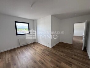 Bureau dans Meaux à louer Photo intérieure- Image 2 de 4