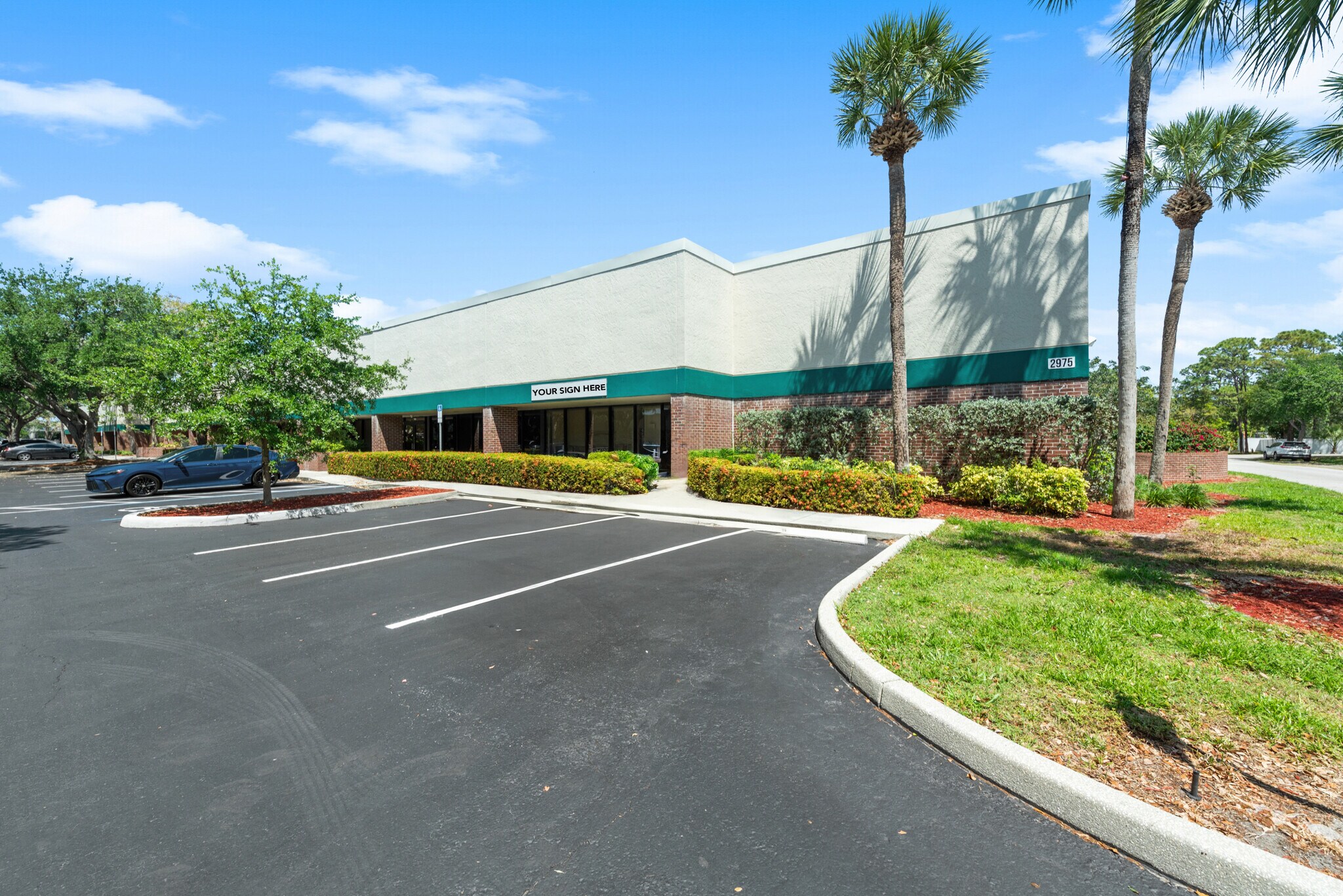 2975 S Horseshoe Dr, Naples, FL à louer Photo du bâtiment- Image 1 de 2