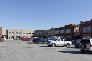 More details for 483 Dundas St W, Oakville, ON - Office for Lease