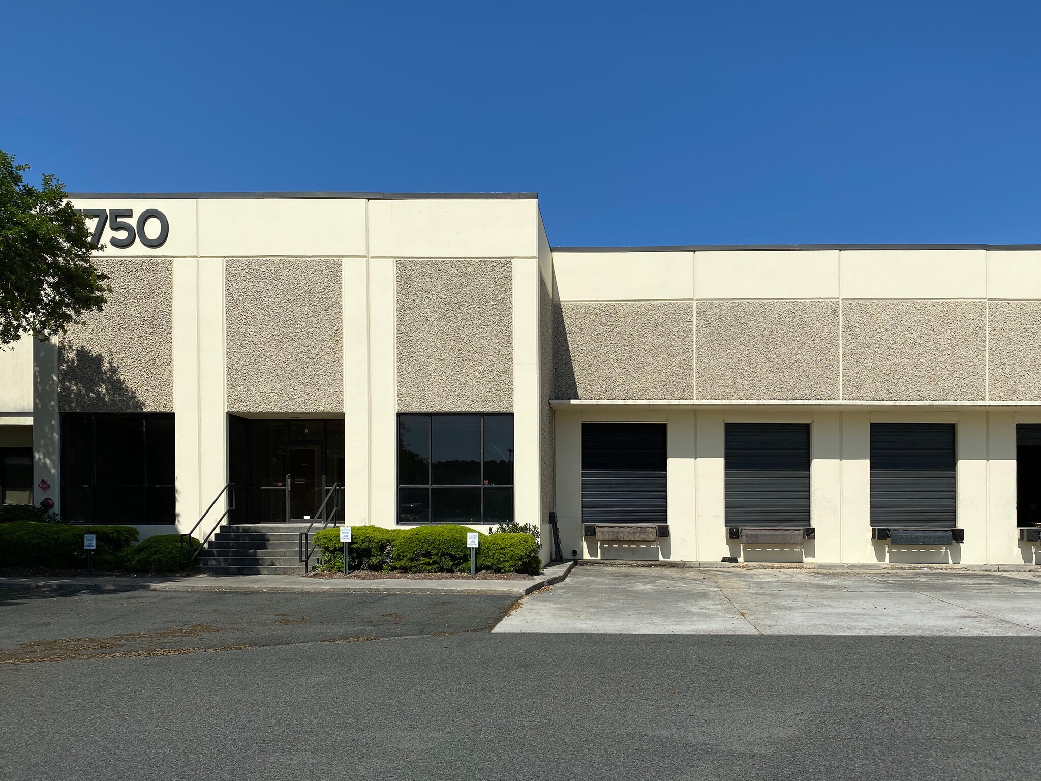 4750-4760 Goer Dr, North Charleston, SC for lease Building Photo- Image 1 of 4