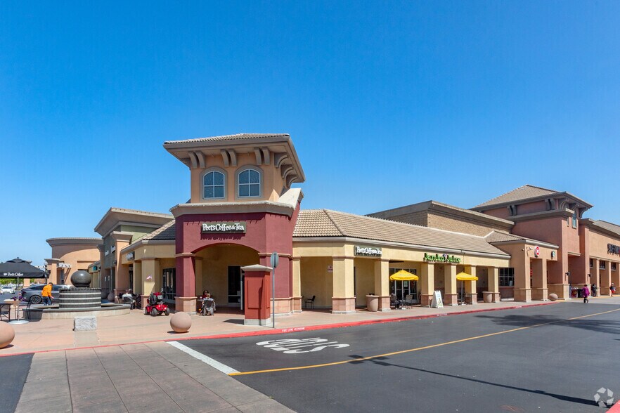 749 E Calaveras Blvd, Milpitas, CA à louer - Photo du bâtiment - Image 2 de 5