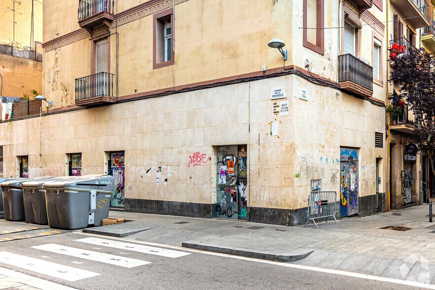 Carrer de Verdi, 84, Barcelone, Barcelona à louer - Photo du bâtiment - Image 3 de 4