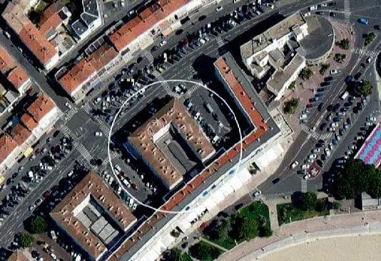Retail in Royan for sale - Building Photo - Image 2 of 6