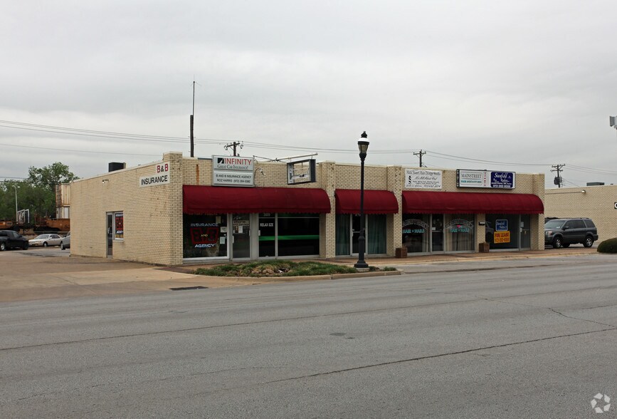 307-313 W Main St, Grand Prairie, TX for sale - Primary Photo - Image 1 of 2