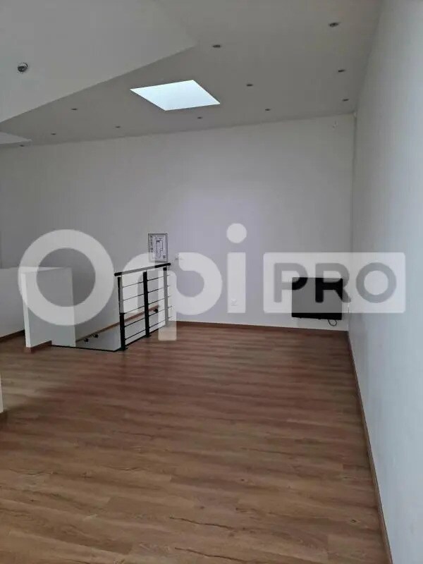 Retail in Épernay for lease Interior Photo- Image 1 of 5