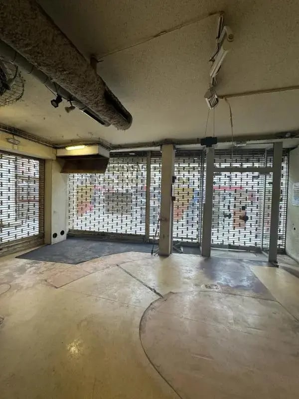 94 Avenue Edouard Vaillant, Boulogne-Billancourt for lease Interior Photo- Image 1 of 8