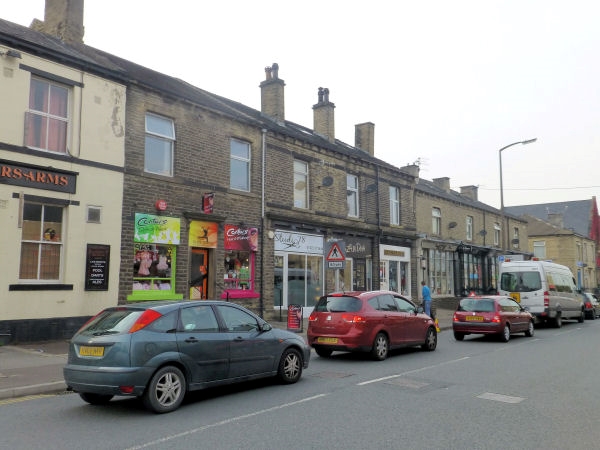 74-76 Huddersfield Rd, Elland for sale - Primary Photo - Image 1 of 1