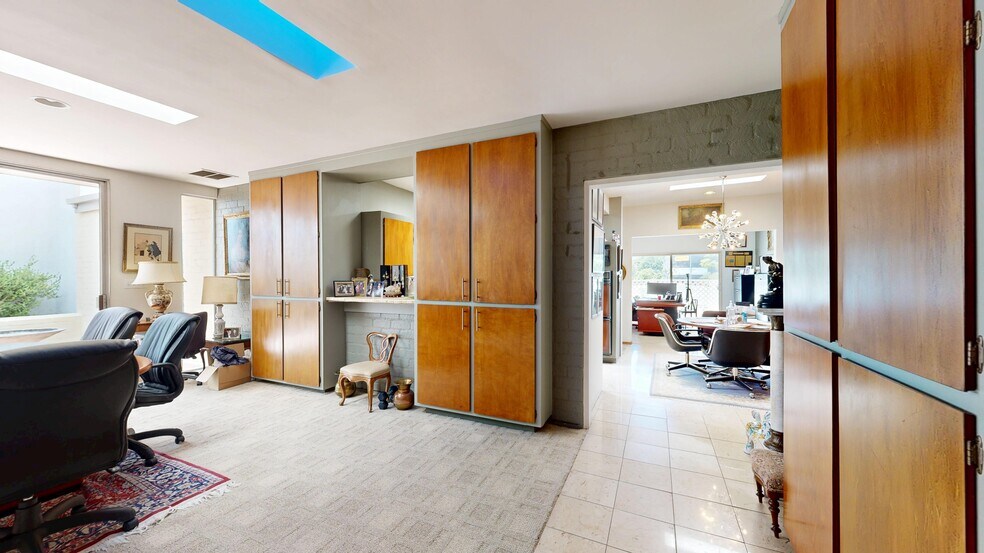 10340 Santa Monica Blvd, Los Angeles, CA à louer - Numérisation 3D de Matterport - Image 3 de 10