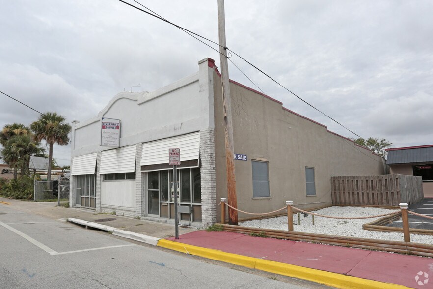 582 Ballough Rd, Daytona Beach, FL for sale - Building Photo - Image 2 of 4