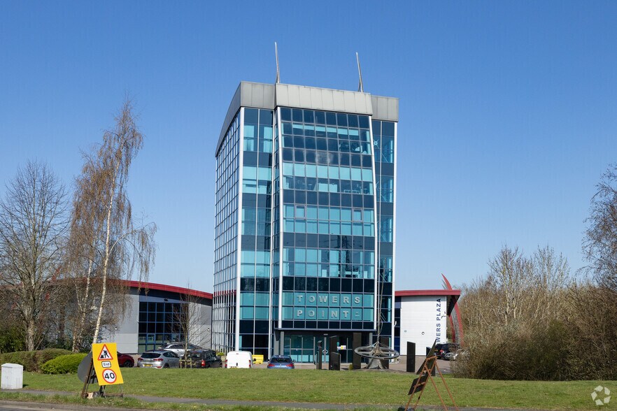 Wheelhouse Rd, Rugeley à louer - Photo du bâtiment - Image 2 de 2