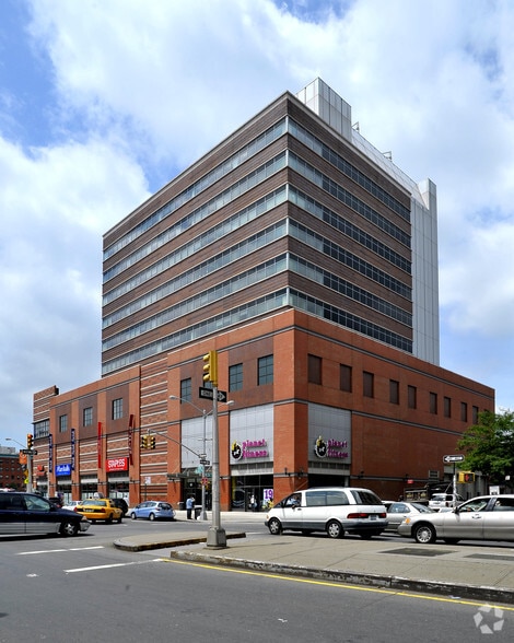 115 W 125th St, New York, NY for lease - Building Photo - Image 2 of 5