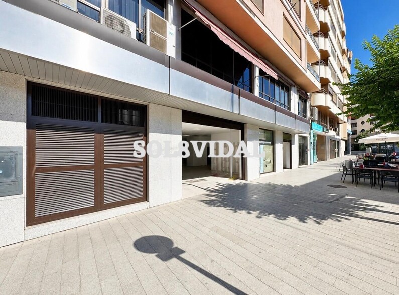 Carrer Calderón de la Barca, 7, Orihuela, Alicante for lease - Primary Photo - Image 1 of 11
