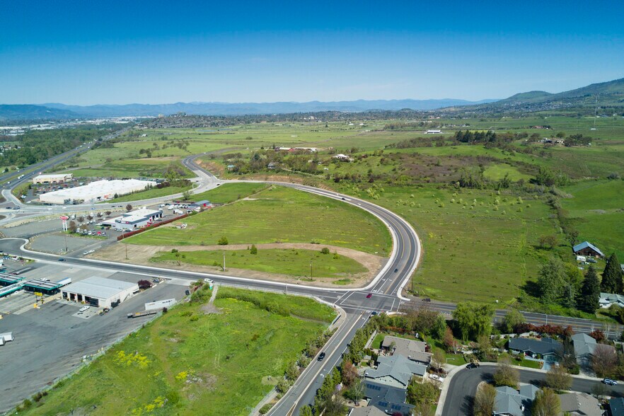 Phoenix & Grove Rd, Phoenix, OR for sale - Building Photo - Image 2 of 6