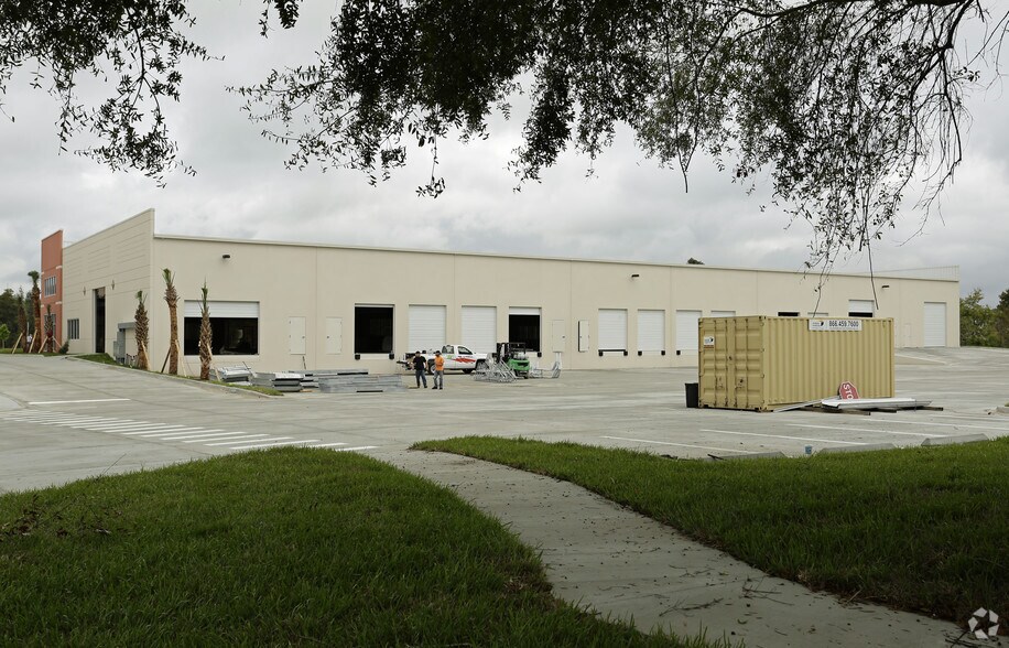 7500 TPC Blvd, Orlando, FL à vendre - Photo du bâtiment - Image 2 de 14