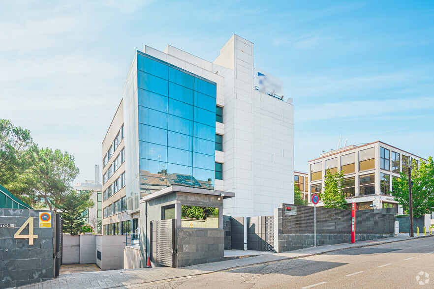 Calle López Santos, 4, Las Rozas de Madrid, Madrid à vendre - Photo principale - Image 1 de 26