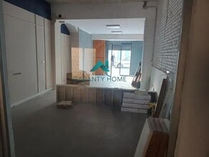 Retail in València, Valencia for lease Interior Photo- Image 2 of 5