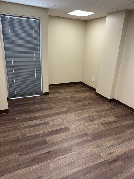 104 Row 2, Lafayette, LA à louer - Photo du bâtiment - Image 2 de 6