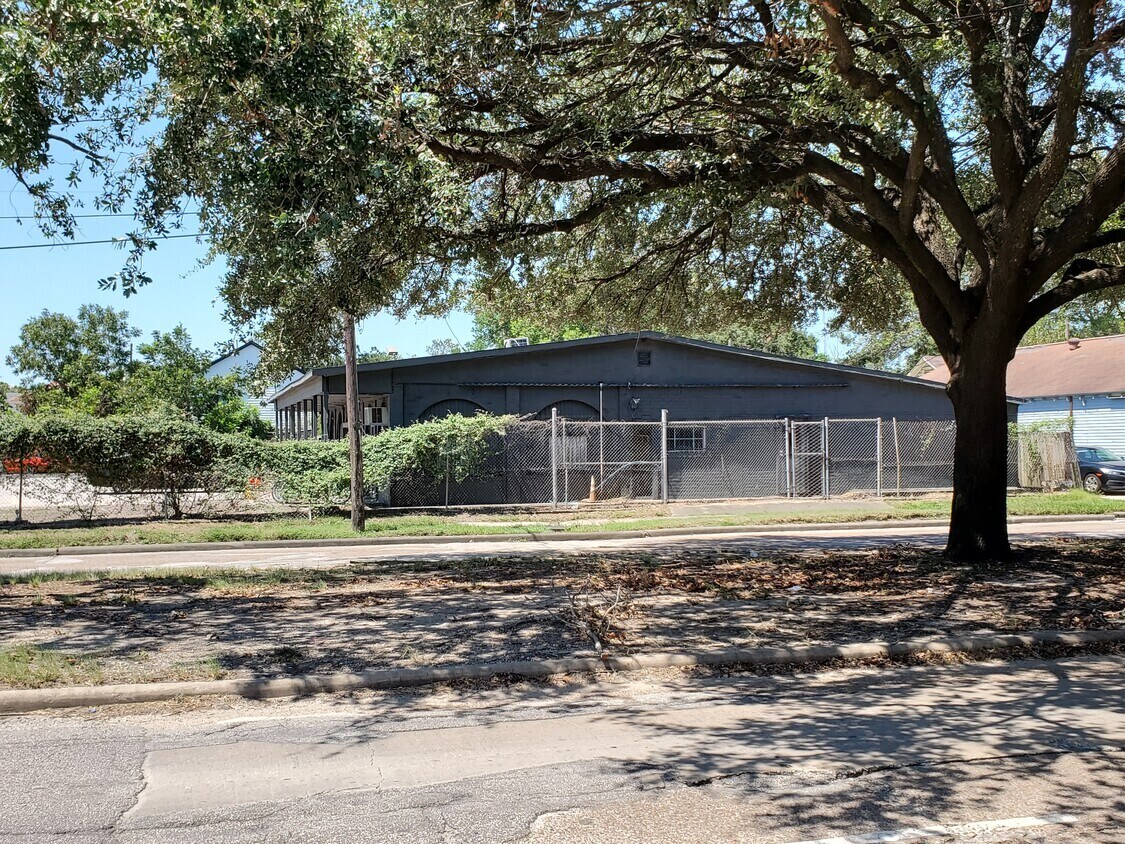 4615 Sherman St, Houston, TX à vendre Photo du bâtiment- Image 1 de 29