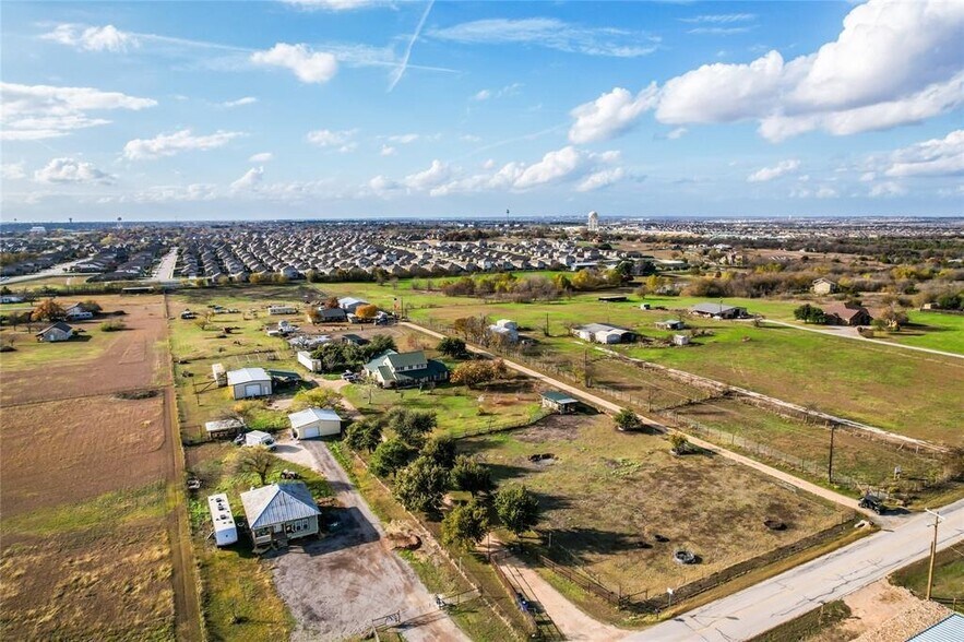 21424 Martin Ln, Pflugerville, TX for sale - Aerial - Image 2 of 28