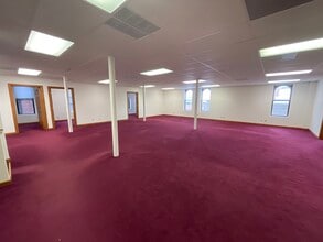 207 W Jefferson St, Bloomington, IL for lease Interior Photo- Image 1 of 6