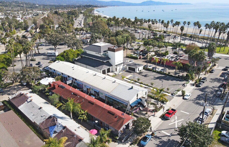 22 Anacapa St, Santa Barbara, CA à louer - Photo du bâtiment - Image 2 de 8