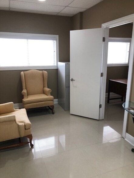 3240 Airfield Dr E, Lakeland, FL for lease - Interior Photo - Image 3 of 4