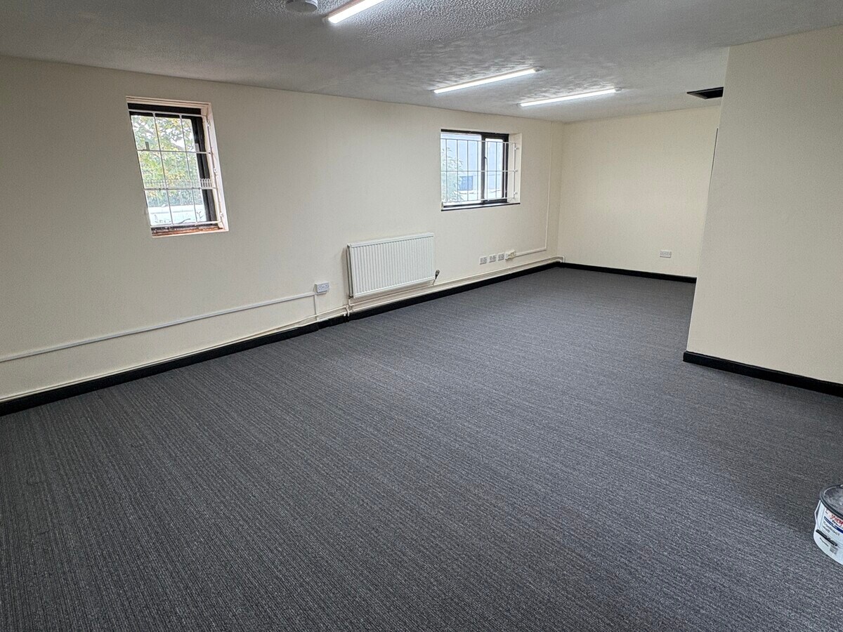 Radcliffe Rd, Southampton, HAM SO14 0PH - Unit 9 -  - Interior Photo - Image 1 of 11